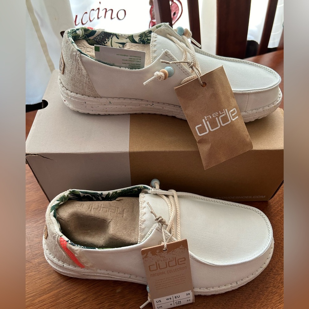 Women’s Brand New In Box Hey Dude Wendy Fringe Size 8